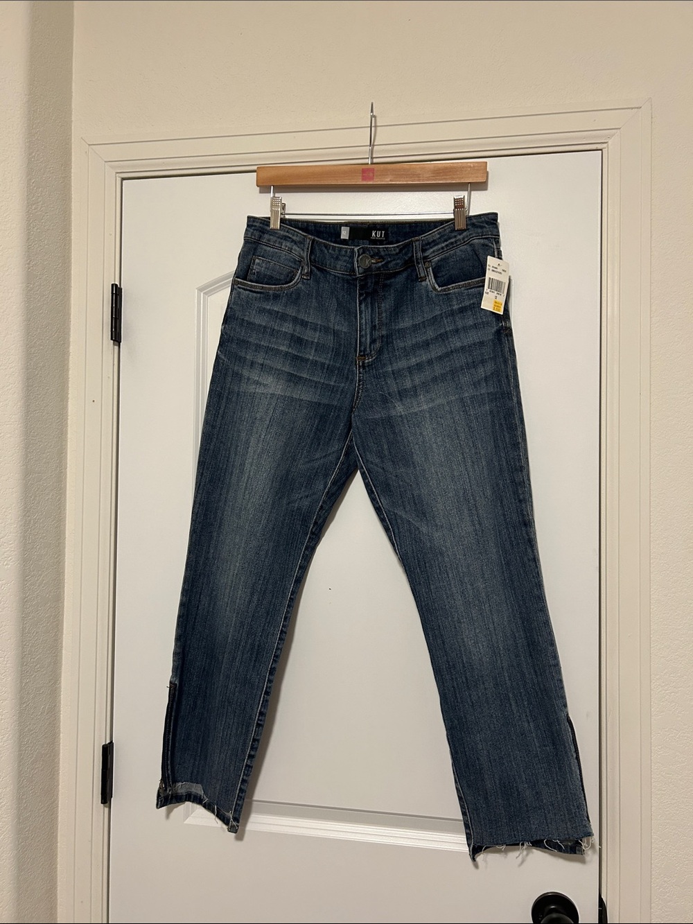 NWT Kut from the Kloth Raw Hem Side Zipper Jeans Size 12